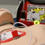 Che cos'è e a che cosa serve un defibrillatore